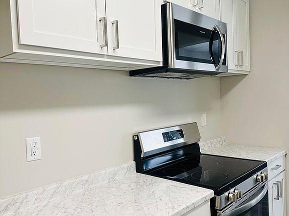 4th image of 3340 Bardot Drive