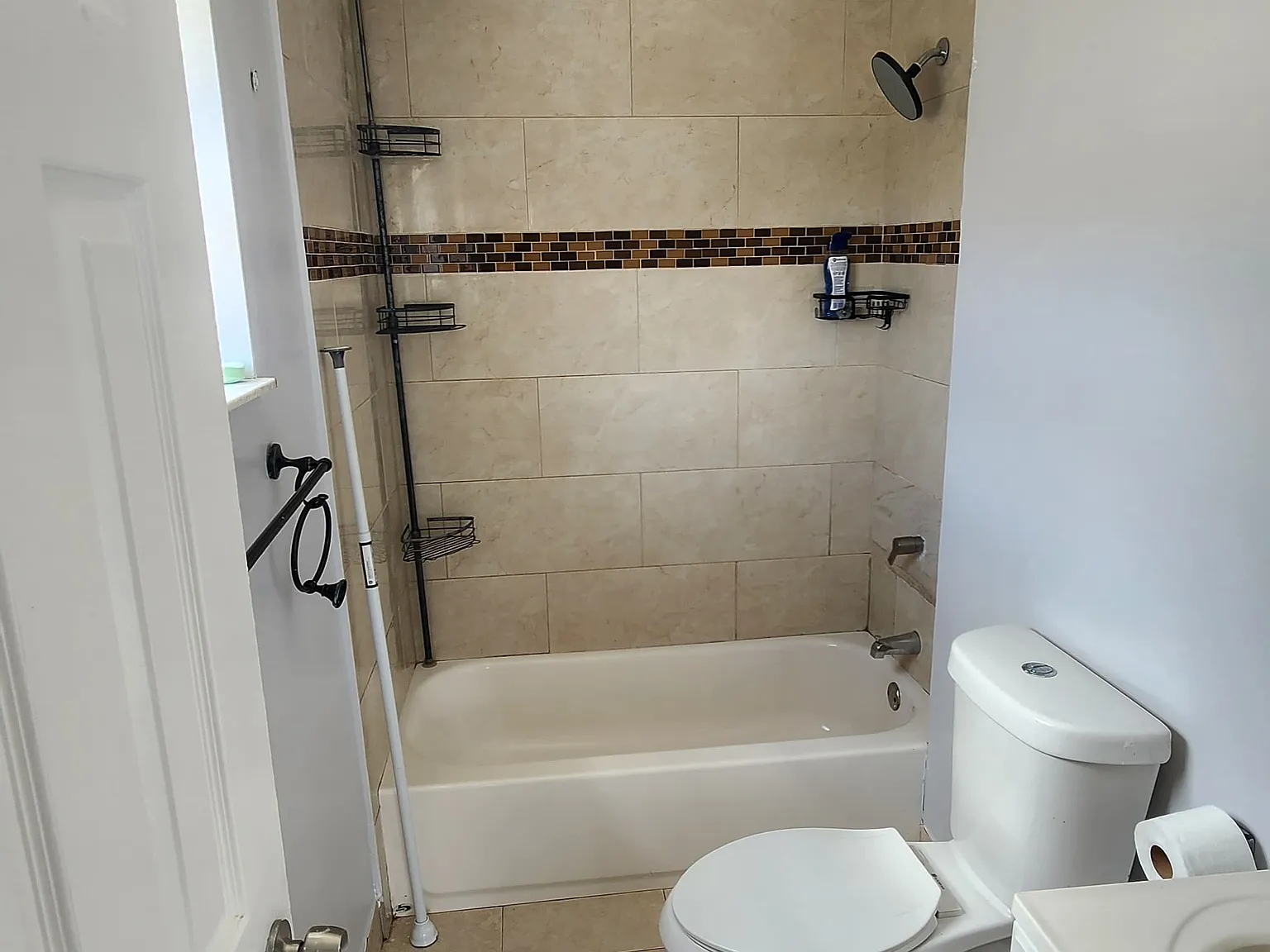 3 bed, 1208 sqft, $2,875 — Photo 4