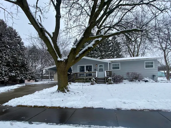 5792 Bayonne Ave, Haslett, MI 48840