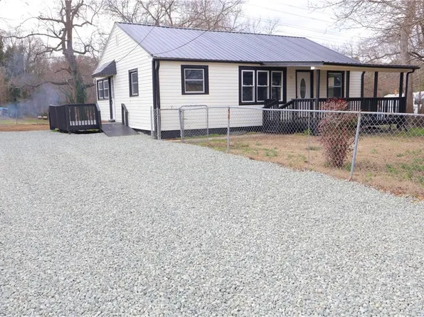 2316 Melrose Dr, Burlington, NC 27217