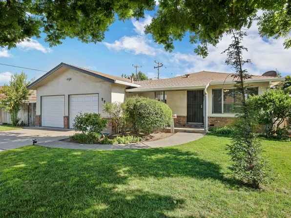 992 E Alameda St, Manteca, CA 95336