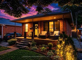 23 Whaley Dr, Toronto, ON M8W2N2