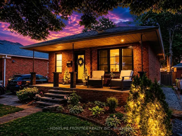 23 Whaley Dr, Toronto, ON M8W 2N2