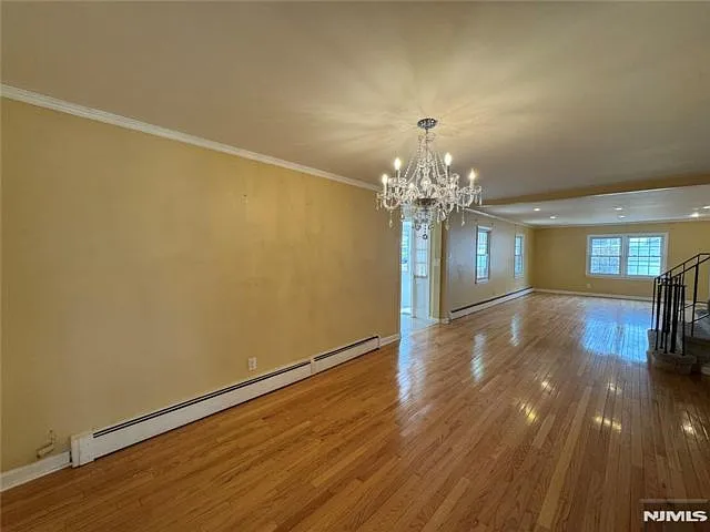 193 W Midland Ave — Photo 6