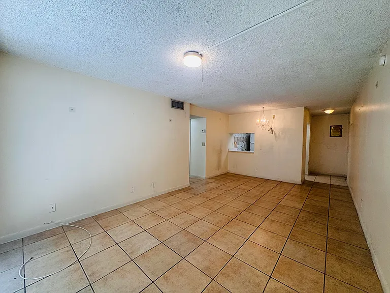 1900 N Congress Ave #107 — Photo 8
