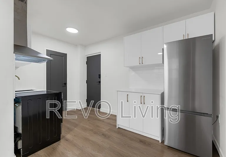 62 Triller Ave #303 — Photo 2