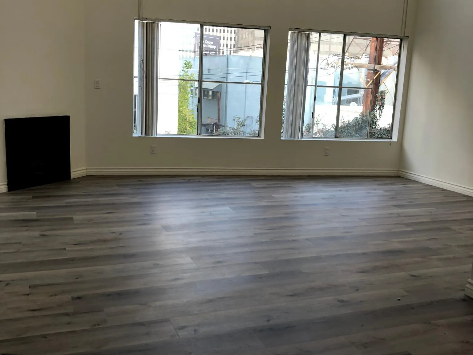 10911 Rochester Ave — Photo 1