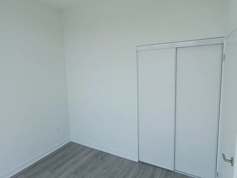 1 Fairview Rd E #3210 — Photo 15