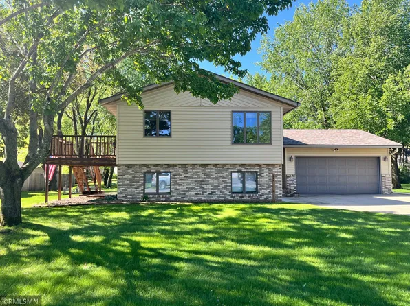 204 10th St N, Sartell, MN 56377