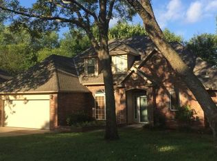 1101 N Creek Dr, Edmond, OK 73034
