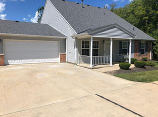 736 N Creek Dr, Painesville, OH 44077