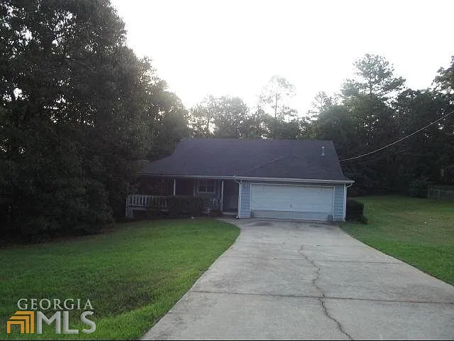 240 E Country Woods Dr photo 1