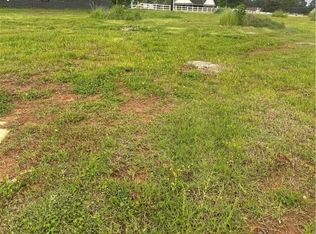 52 Waggoner Ln, Barling, AR 72923