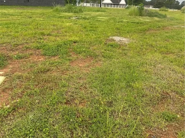 52 Waggoner Ln, Barling, AR 72923