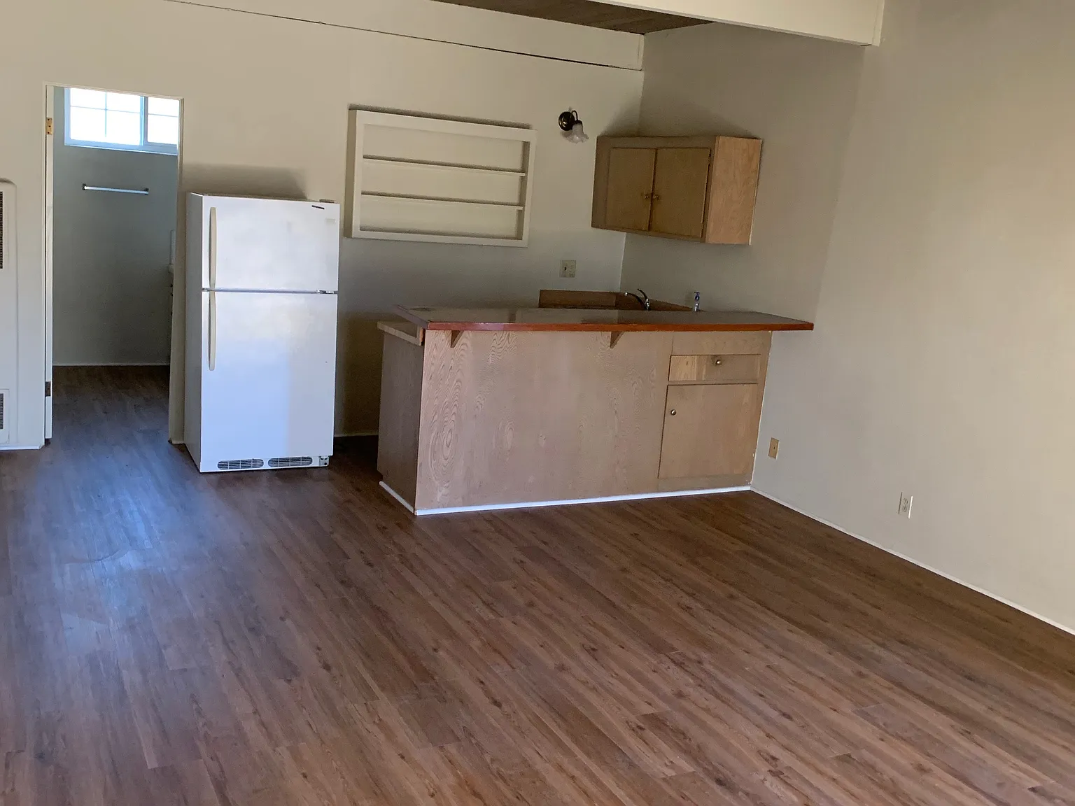Studio, 575 sqft, $1,650 — Photo 2