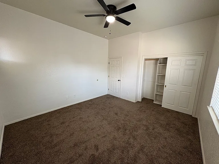 1040 N Sumter Ct — Photo 28