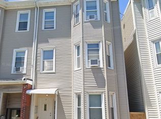 14D Chelsea St #1, Boston, MA 02128