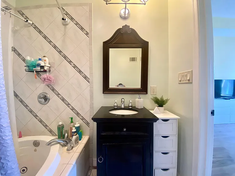 3210 E Baltimore St — Photo 8