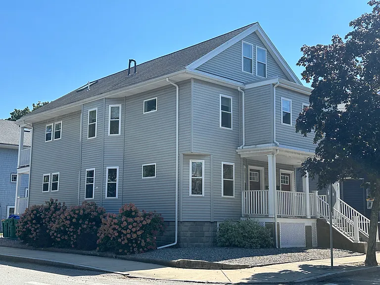 247 Park St #1 — Photo 1
