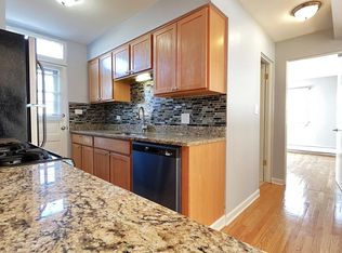 6945 W Belmont Ave APT 1R, Chicago, IL 60634