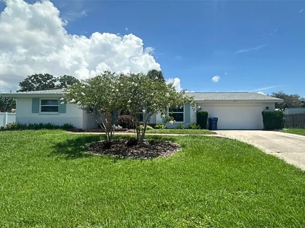 3233 Elmore Pl, Sarasota, FL 34239