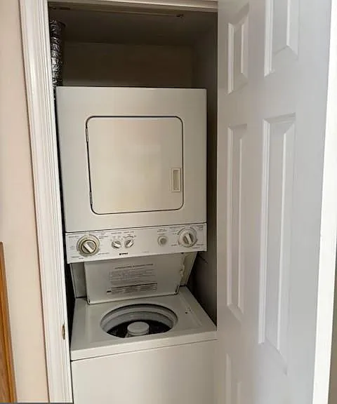 22756 Lawrence Ave #6 — Photo 6