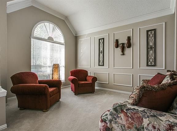 3rd image of 598 Harrison Hill Ct