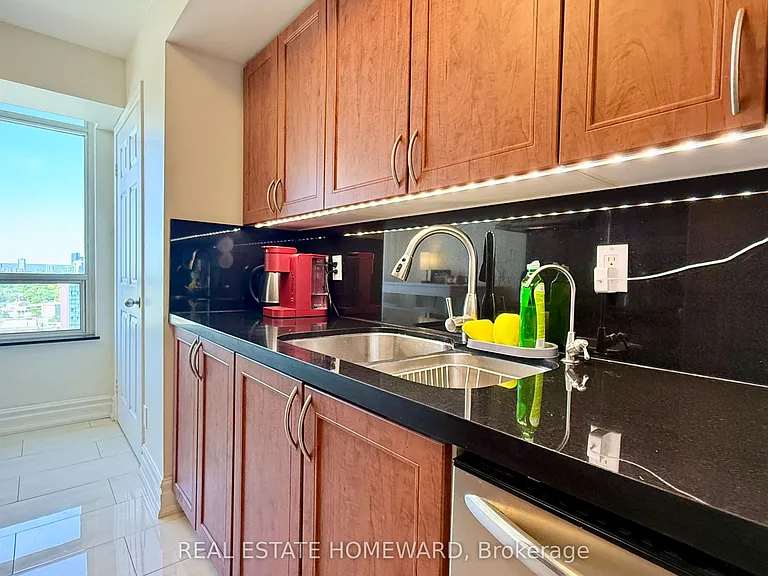155 Beecroft Rd #2711 — Photo 11