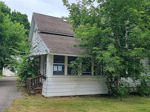210 Cooper St, Newark, NY 14513