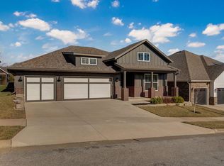 3801 E Hutcheson Ave, Springfield, MO 65802