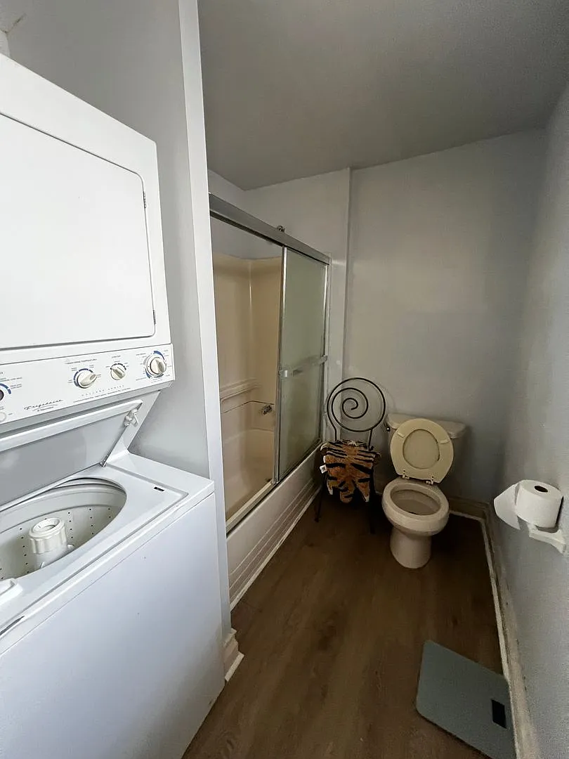 425 N Preston St — Photo 4