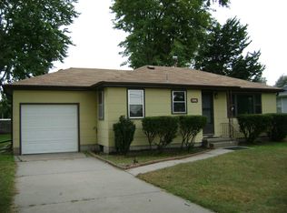 808 E 9th St, Hastings, NE 68901