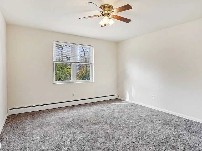 Ridley Station Apartments — Photo 3
