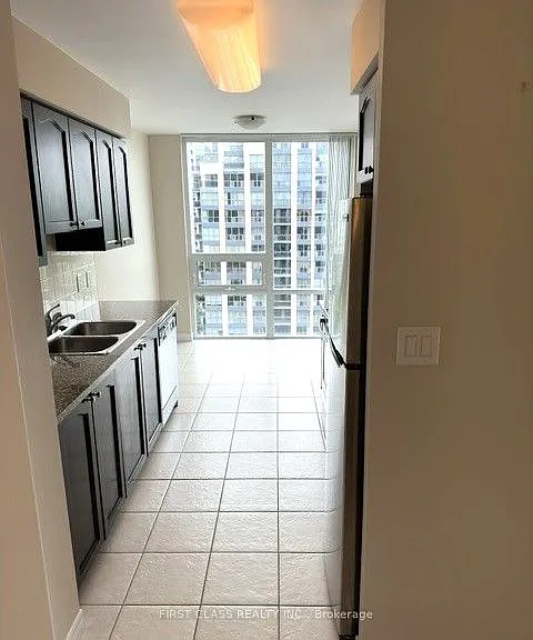 35 Hollywood Ave #1620 — Photo 8