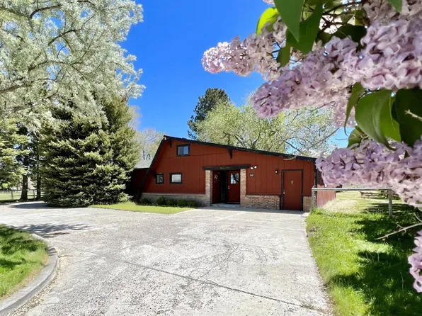 530 Pleasant Valley Rd, Elko, NV 89801