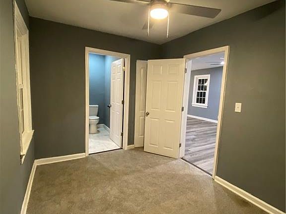 4th image of 837 22nd St