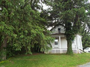 218 S Hertzler Rd, Elizabethtown, PA 17022