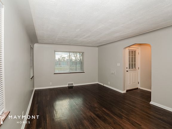 4th image of 1876 Larchwood Pl