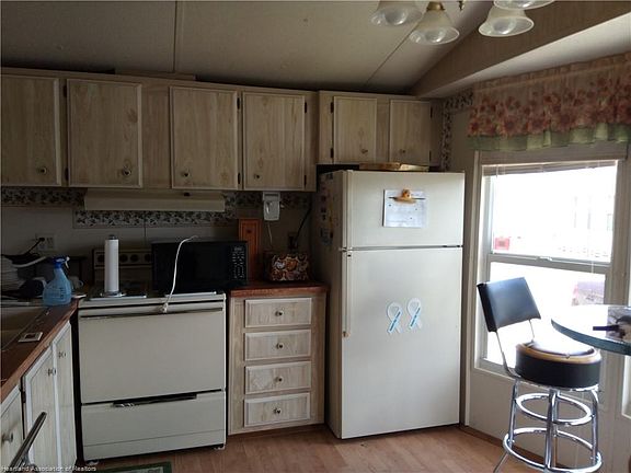 3rd image of 1258 Whisper Lake Blvd