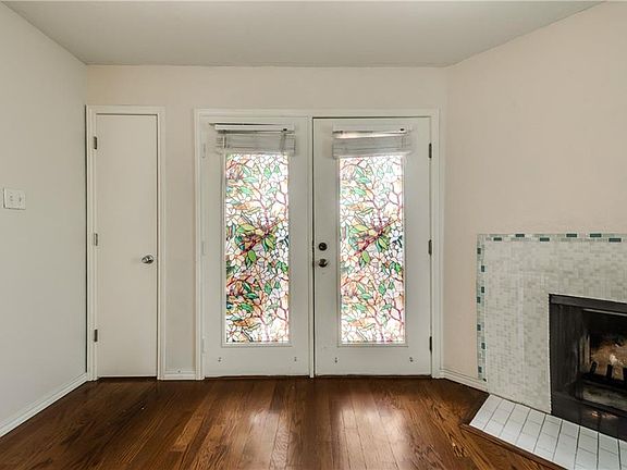3rd image of 3109 Sondra Dr APT 105