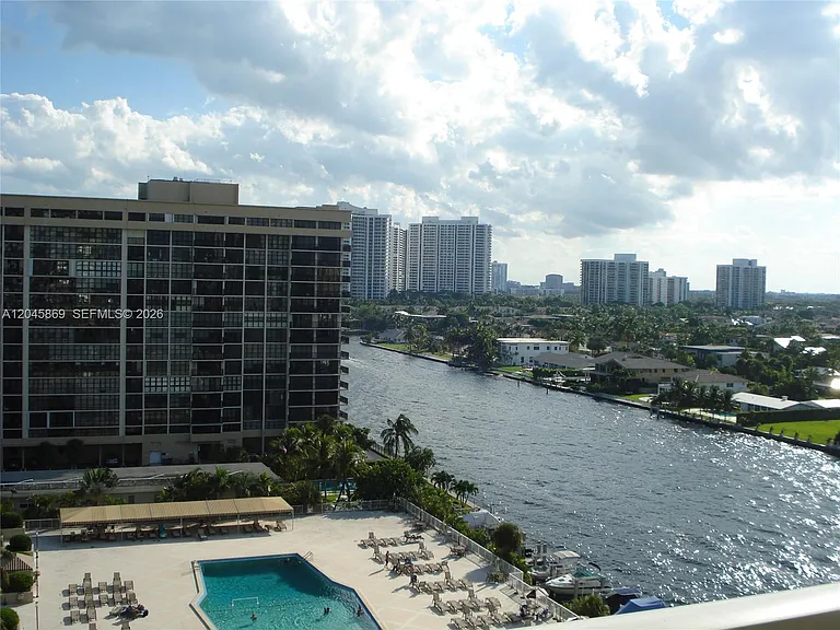 1965 S Ocean Dr #10P — Photo 15
