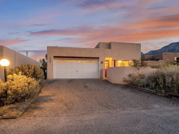 2809 Tramway Cir NE, Albuquerque, NM 87122