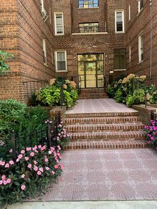 2080 Barnes Ave APT 5D, Bronx, NY, 10462