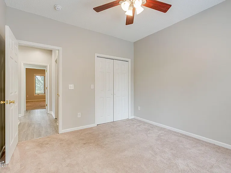 176 S Austin Springs Rd #9 — Photo 17