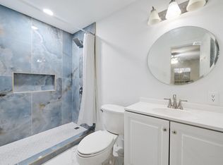 2303 E Side Dr APT 102, Austin, TX 78704