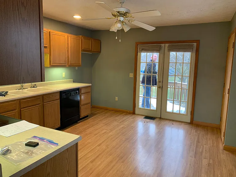 505 Fernwood Dr — Photo 6
