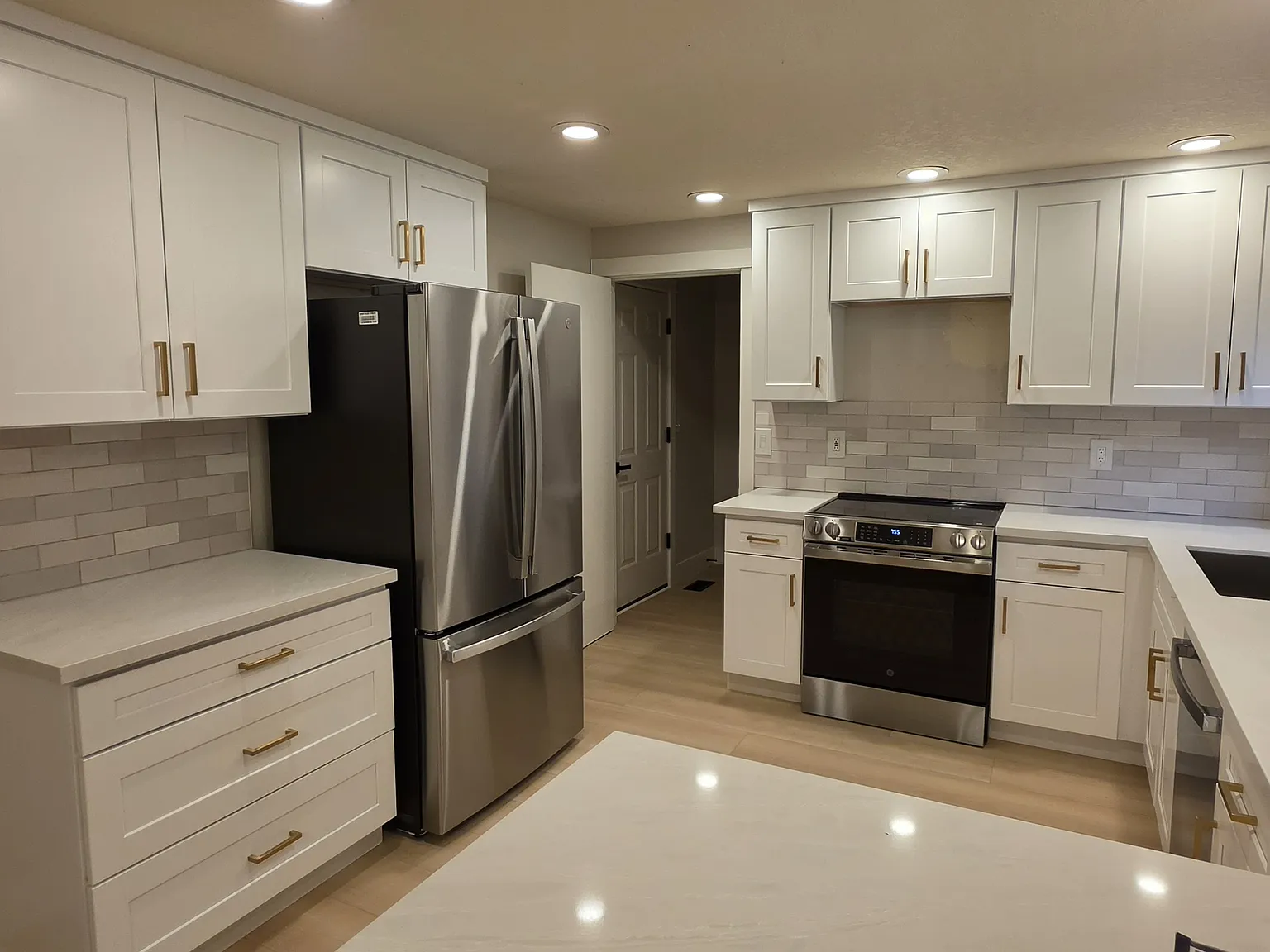 3 bed, 2.5 bath, 1306 sqft, $3,295 — Photo 4