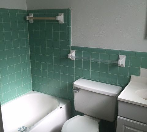 5th image of 2266 Altamont Ave APT 1