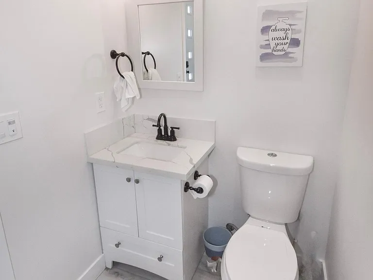 253 Dahlia Ave — Photo 9