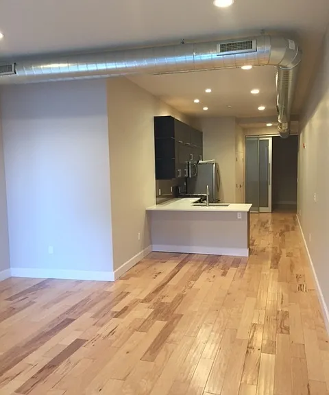 60 State St — Photo 2